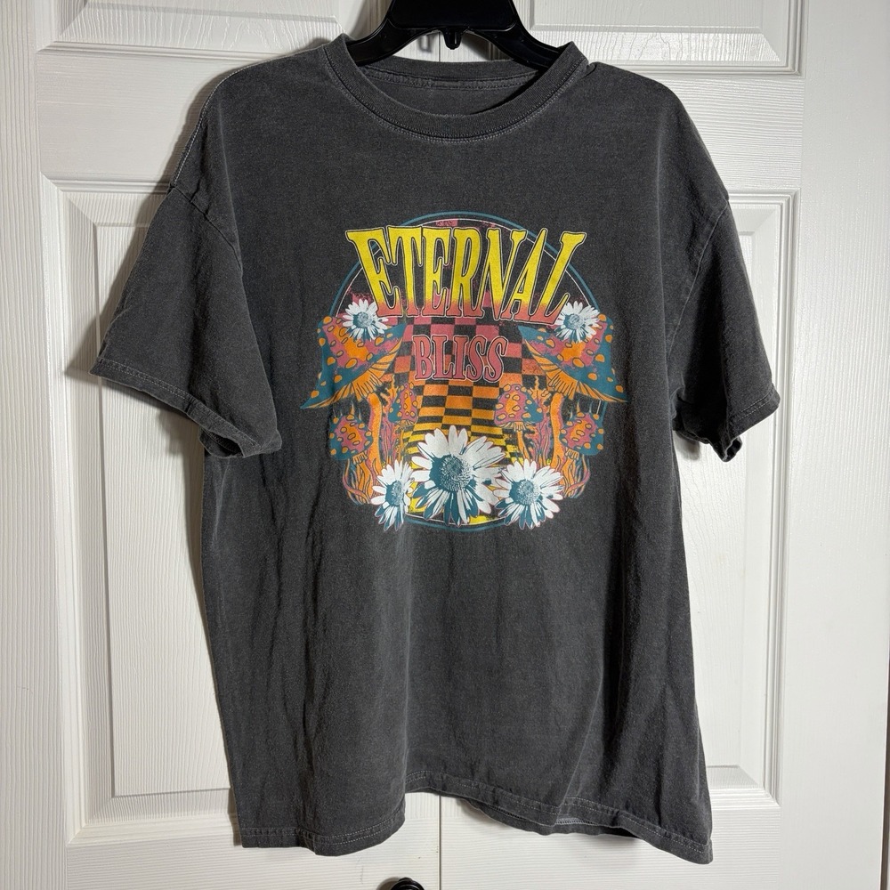 Urban Outfitters Eternal Bliss Mushroom Graphic Tee Women S/M Gray Oversized Top